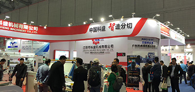 凯时超高速喷码机上海展会最后一天，，，，，人气依然不减